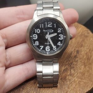 B2724 vintage nelsonic‎ men's quartz watch needs batteries